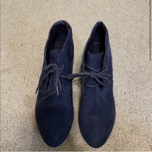 Express‎ Dark Purple Wedge Ankle Booties Size 8.5 - Picture 2 of 7